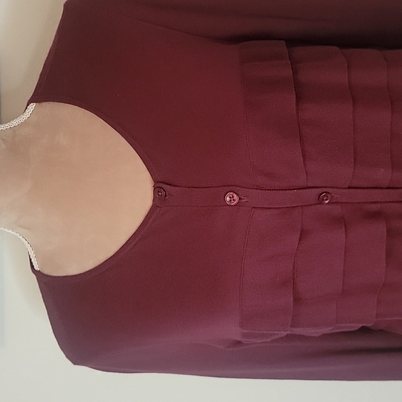 Ann Taylor Button Down Cardigan, Maroon / Wine w/ Multi-Layer Front. EUC. Size L - Picture 2 of 10